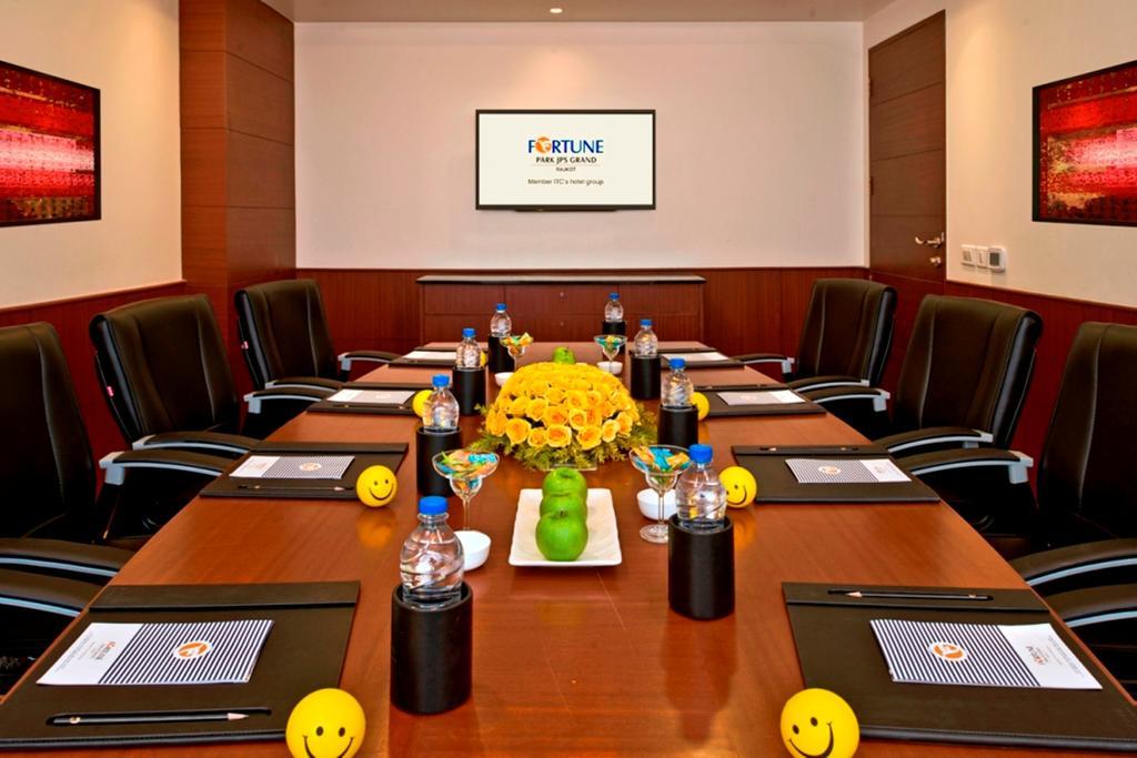 Fortune Park Jps Grand Rajkot - Member Itc Hotels' Group Eksteriør billede