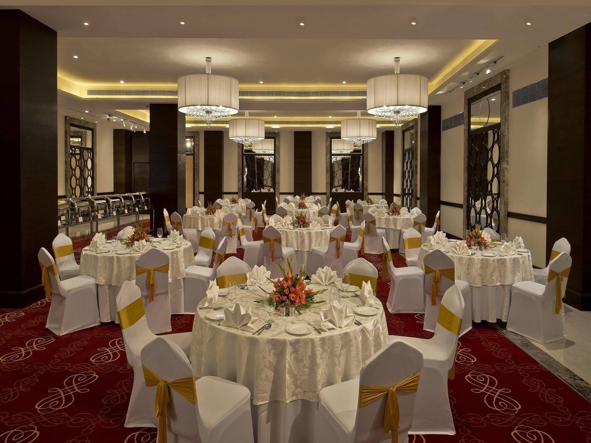 Fortune Park Jps Grand Rajkot - Member Itc Hotels' Group Eksteriør billede